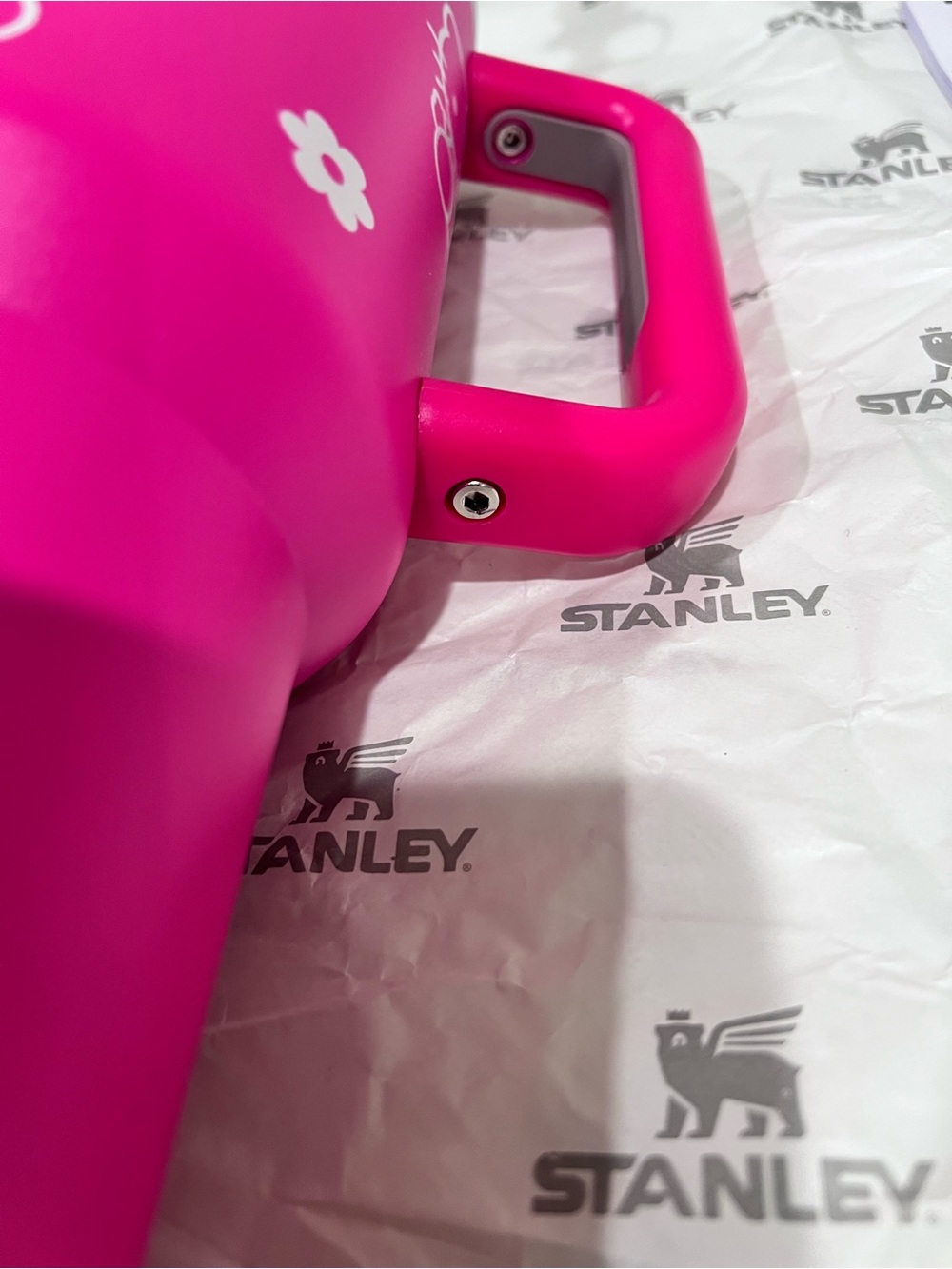 Stanley Pink and White Travel Tumbler Straw & Lid - Picture 4 of 4